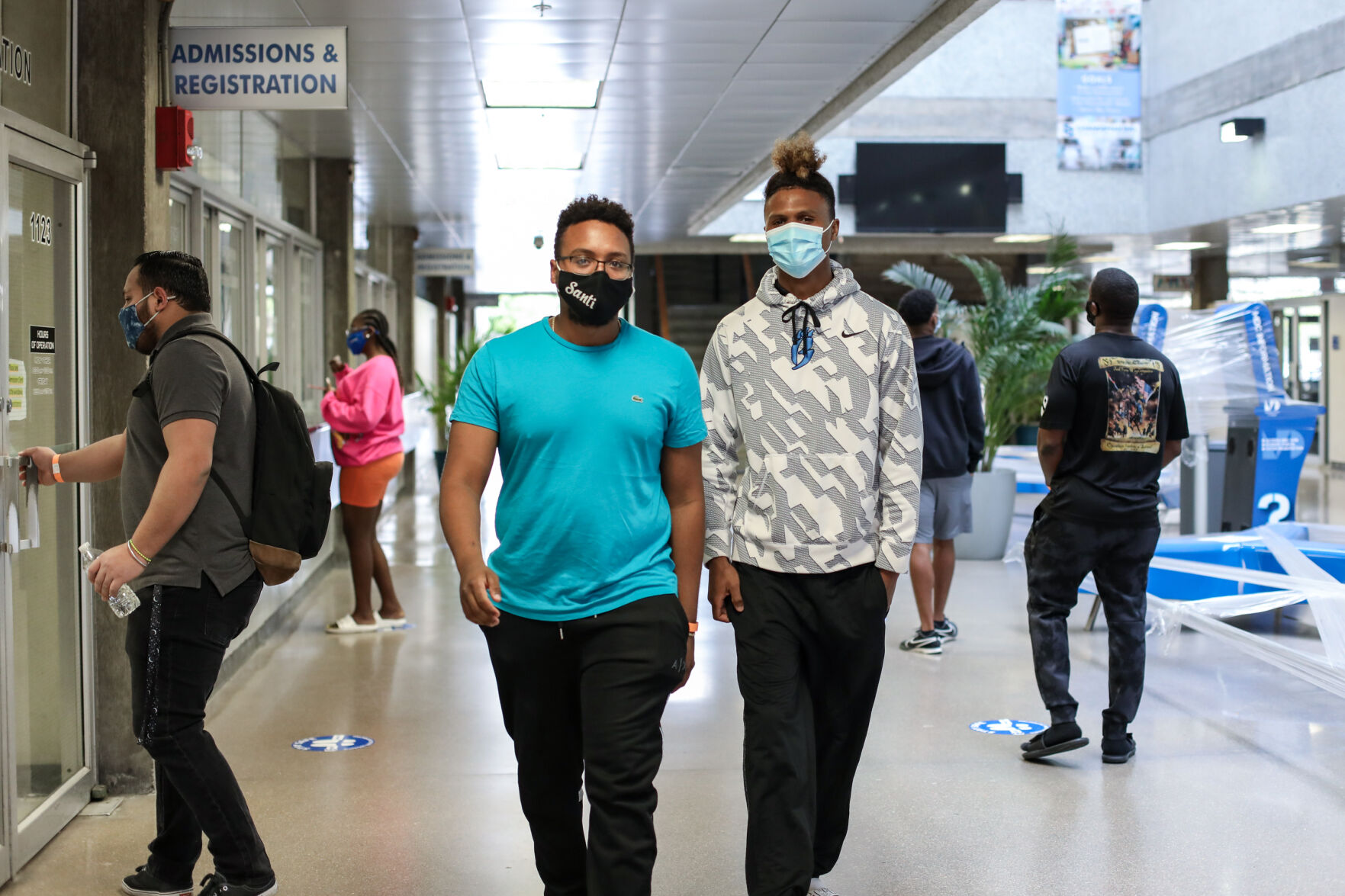 MDC students at North Campus.jpg